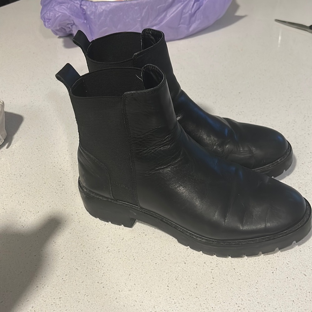 Steve Madden Chelsea boot